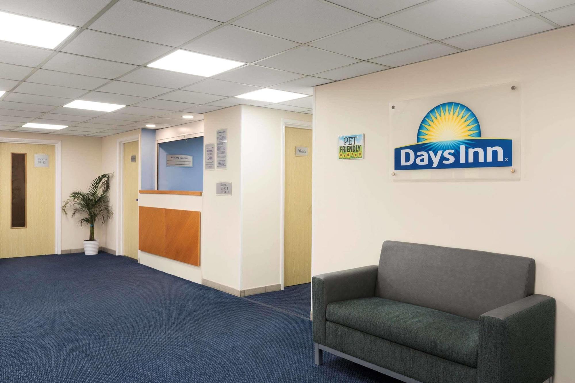 Days Inn Γουίντσεστερ Εξωτερικό φωτογραφία